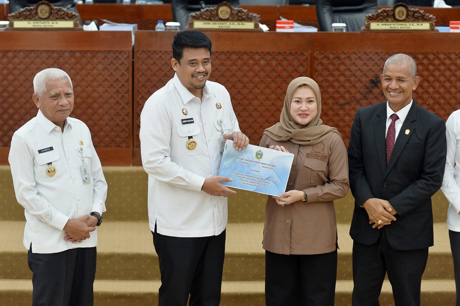 Gubsu Sampaikan Ranperda Pertanggungjawaban APBD 2025, Surplus Rp 521,494 Miliar