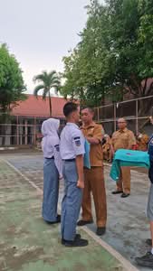 Kepsek SMA Negeri 7 Medan Ajak Siswa Baru Kenali Diri, Teman, dan Lingkungan Sekolah