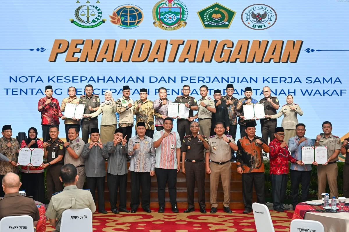 Jadi Orang Tua Asuh Nazir Wakaf, Gubsu Bobby Dorong Percepatan Sertifikasi Tanah Wakaf di Sumut