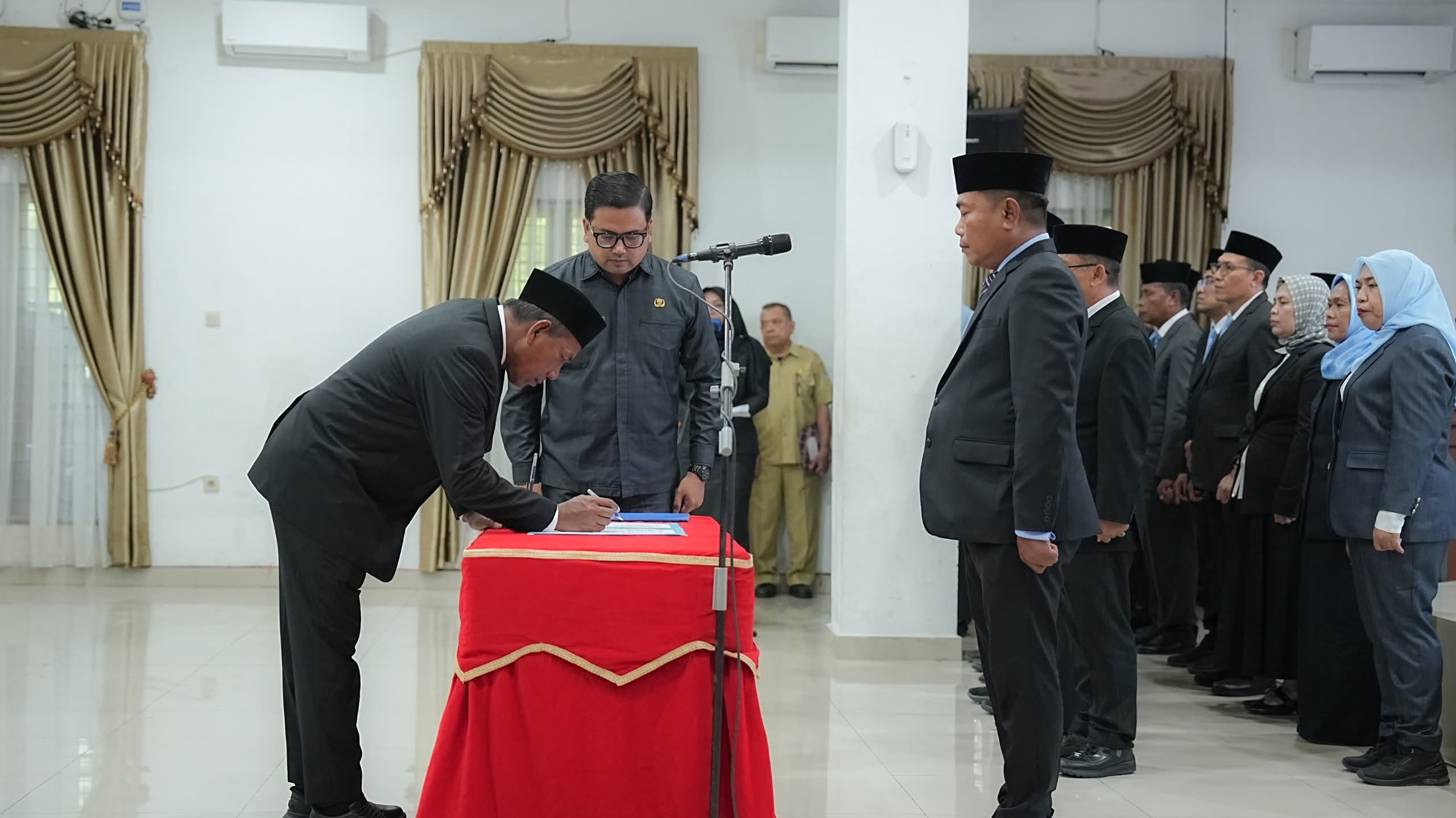 Gara Gara Tengkulak, Kadis SDABMBK di Rotasi KPK Jangan Bodoh Duit Milyaran Berserakan