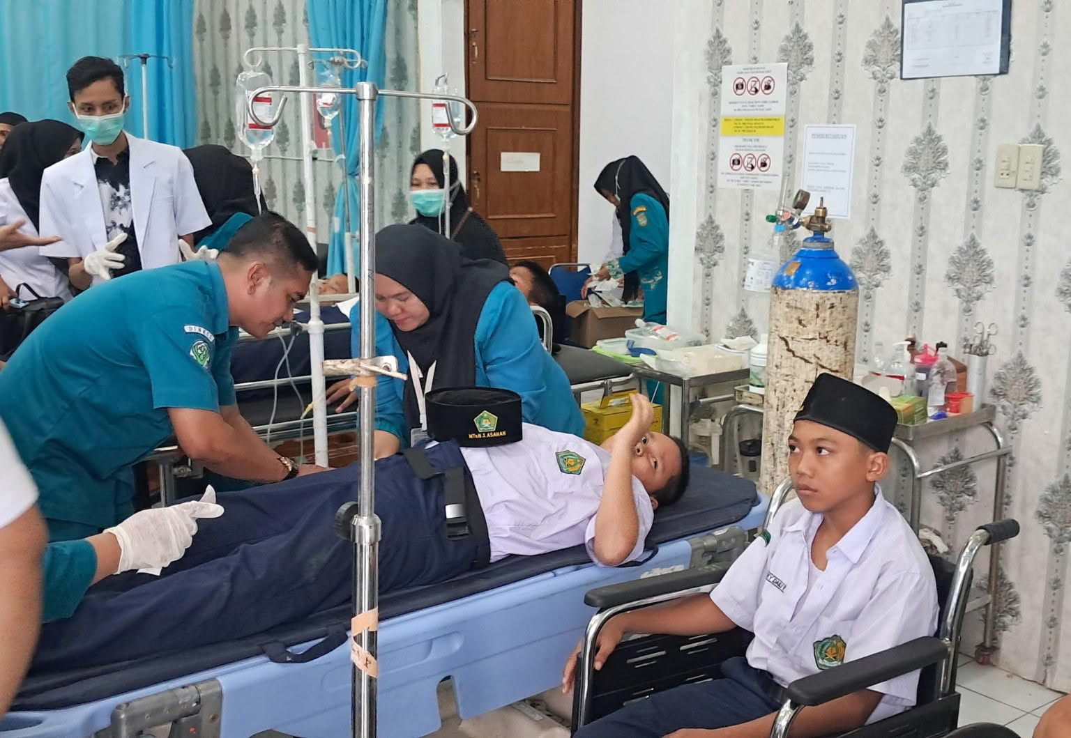 Puluhan Siswa MTSN Kisaran Diduga Keracunan Makanan, LBH MEDAN Minta Presiden Prabowo Segera Hentikan  MBG Dan Desak Poldsu Lakukan Penyidikan 