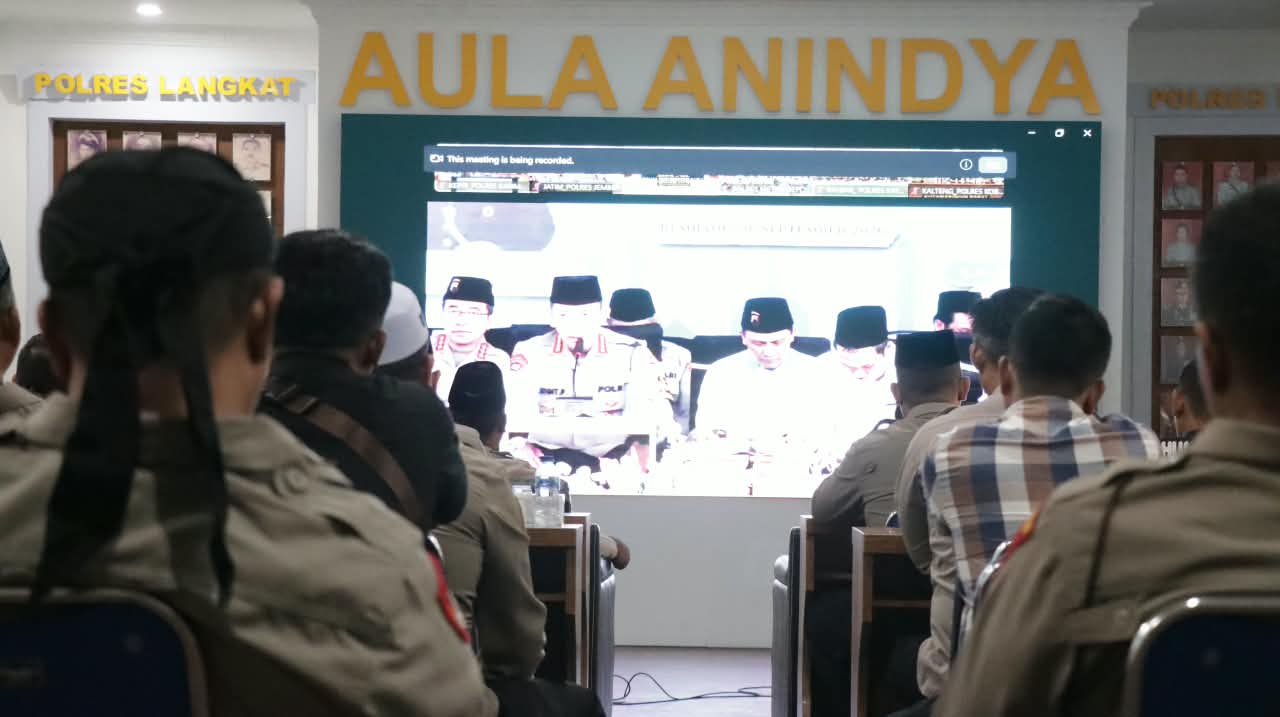 Polres Binjai Gelar Pembinaan Rohani Bersama Kapolri dan Gus Baha Secara Daring