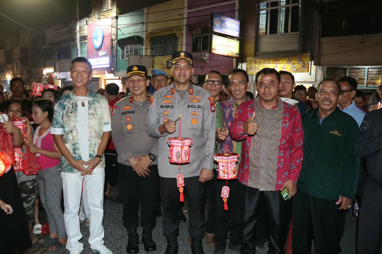 Semarak Festival Lantern 2026 di Binjai, Ribuan Peserta Ikuti Pawai Malam Penuh Cahaya