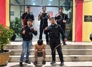 Tim Macan Polres Pelabuhan Belawan Terkam Pemuda Diduga Hendak Tawuran, Sita 4 Celurit