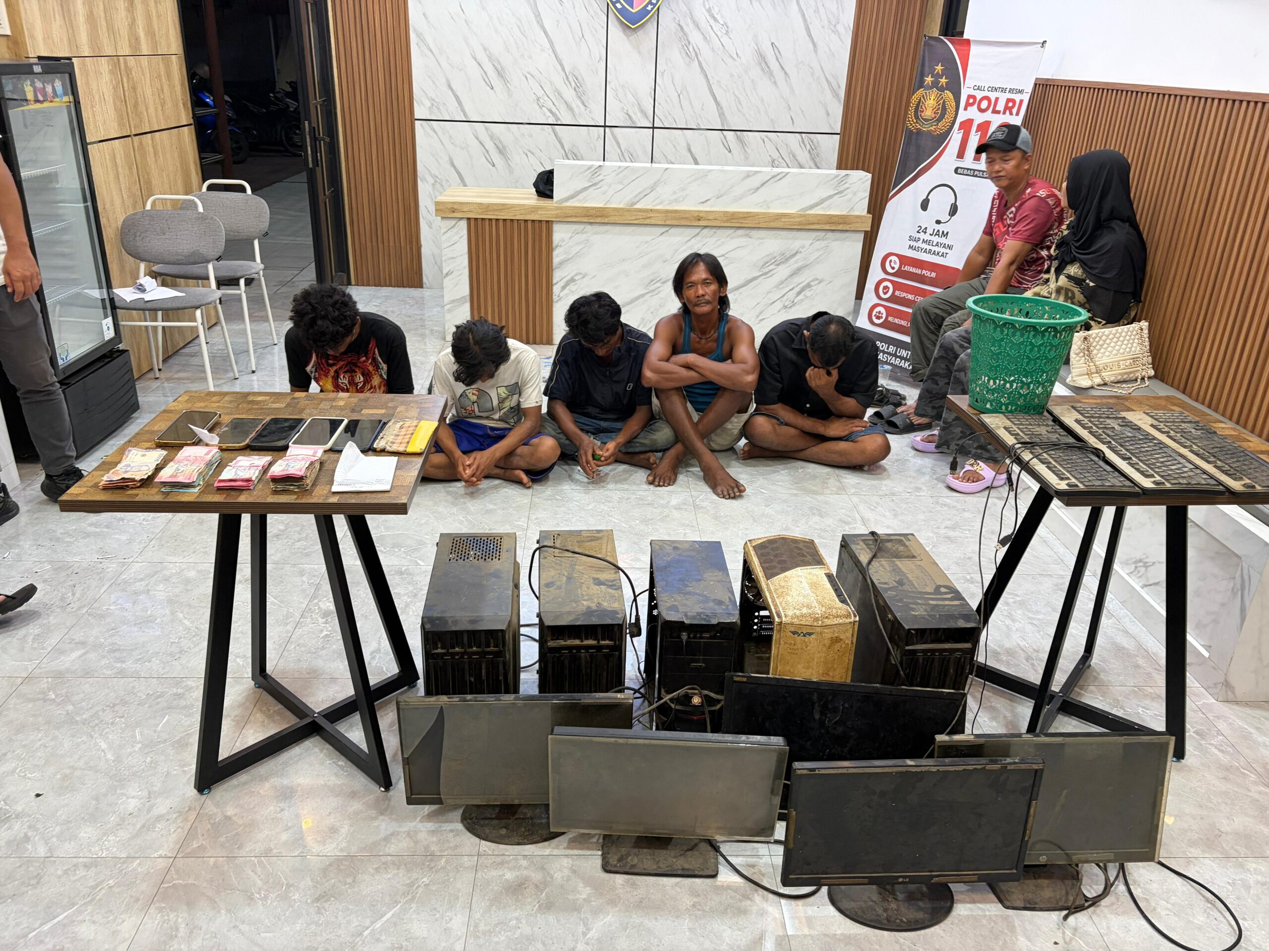Jatanras Polres Asahan Ungkap Praktik Judi Online di Bagan Asahan, 8 Orang Diamankan