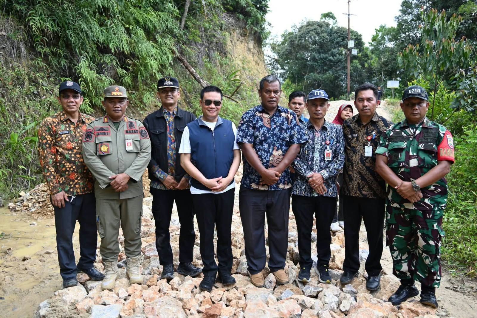 Bupati Humbahas Tinjau Jalan Lae Umbulan, Targetkan Pembangunan Tuntas 2027