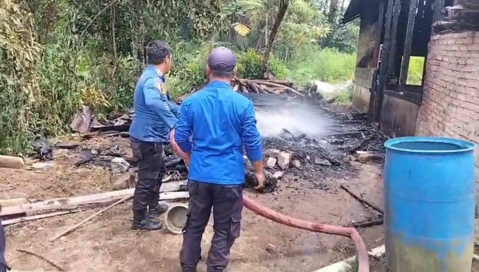 Kebakaran Rumah di Lumban Sialaman Berhasil Dipadamkan, Tidak Ada Korban Jiwa