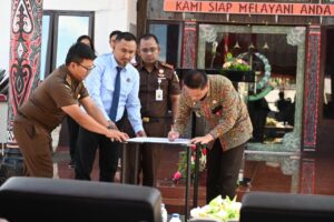 Bupati dan Kajari Humbahas Tandatangani Komitmen Bersama Menuju Zona Integritas, Perkuat Pencegahan Korupsi dan Kekerasan Anak