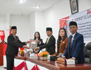 Bupati Humbahas Sampaikan Jawaban atas Empat Ranperda kepada DPRD