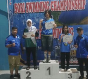 Siswa SMP Negeri 4 Medan Raih Dua Medali di ISORI Swimming Championship