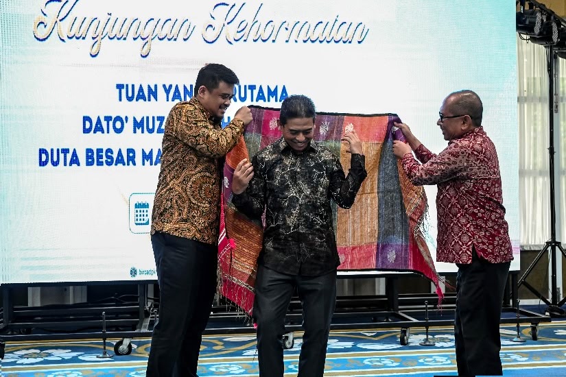 Gubsu Bobby Usulkan Jalur Laut dan Subsidi Logistik untuk Dongkrak Ekspor UMKM ke Malaysia