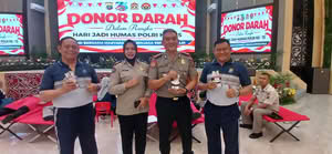 HUT ke-75 Humas Polri, Polda Sumut Tebar Kepedulian Lewat Aksi Donor Darah