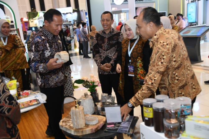 Ahmad Baharudin Dorong UMKM Tulungagung Tembus Pasar Provinsi Lewat Jatim Fest 2026