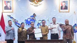 Bahas RUU Adminduk bersama Kemendagri, Wamenkomdigi Nezar Patria Kunci Tiga Benteng Keamanan Data Warga
